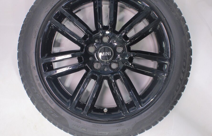 Mini Countryman F60 532 18 inch velgen Pirelli Runflat Winterbanden Origineel