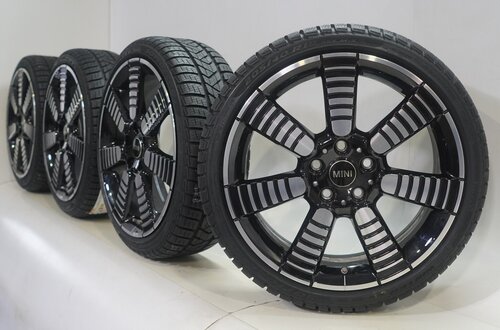 Mini Cooper / S / One / Cabrio F55 F56 F57 900 18 inch velgen Pirelli Runflat Winterbanden Nieuw Origineel