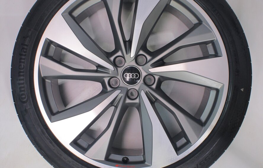 Audi Audi Q5 SQ5 80A 21 inch velgen Continental Winterbanden Origineel