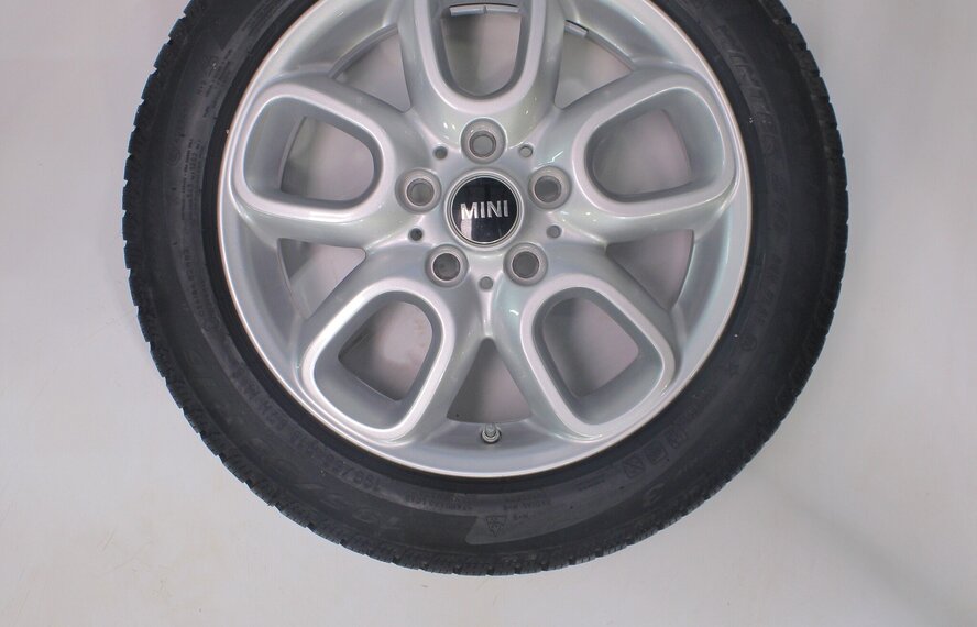 Mini Cooper / S / One / Cabrio F55 F56 F57 494 16 inch velgen Pirelli Runflat Winterbanden Nieuw Origineel