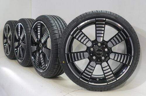 Mini Mini Cooper / S / One / Cabrio F55 F56 F57 900 18 inch velgen Pirelli Runflat Zomerbanden Nieuw Origineel
