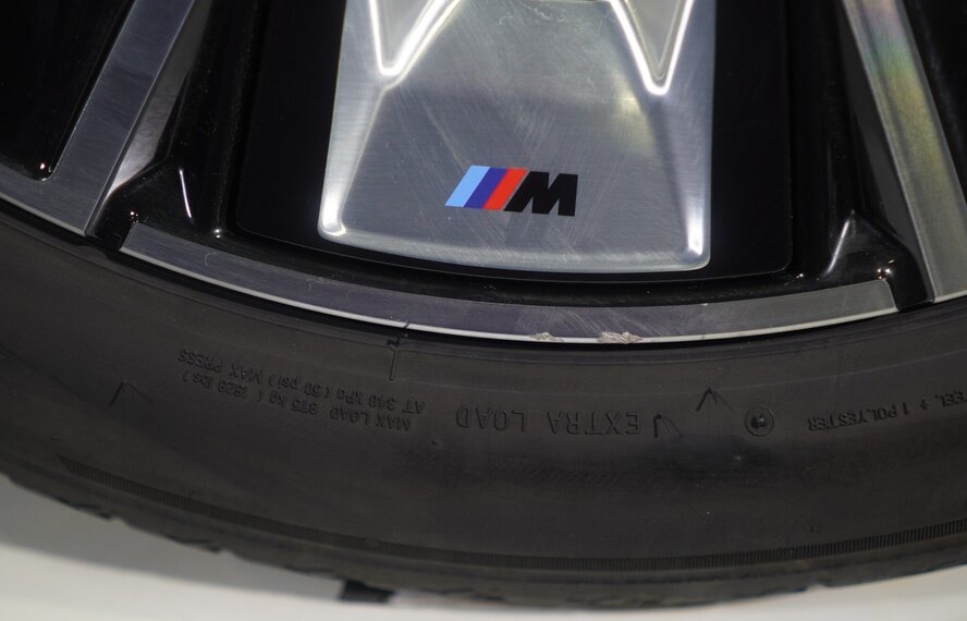 BMW BMW iX3 G08 890M 20 inch velgen Bridgestone Zomerbanden Origineel