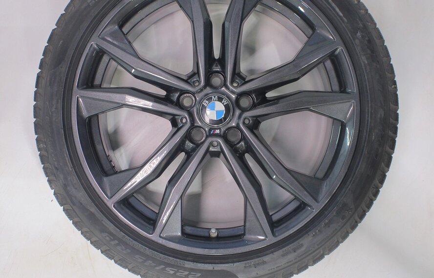 BMW BMW X1 F48 X2 F39 715M 19 inch velgen Pirelli Runflat Winterbanden Origineel