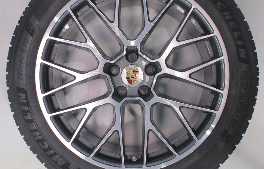 Porsche Porsche Macan II + III 95B 20 inch velgen Michelin Winterbanden Origineel