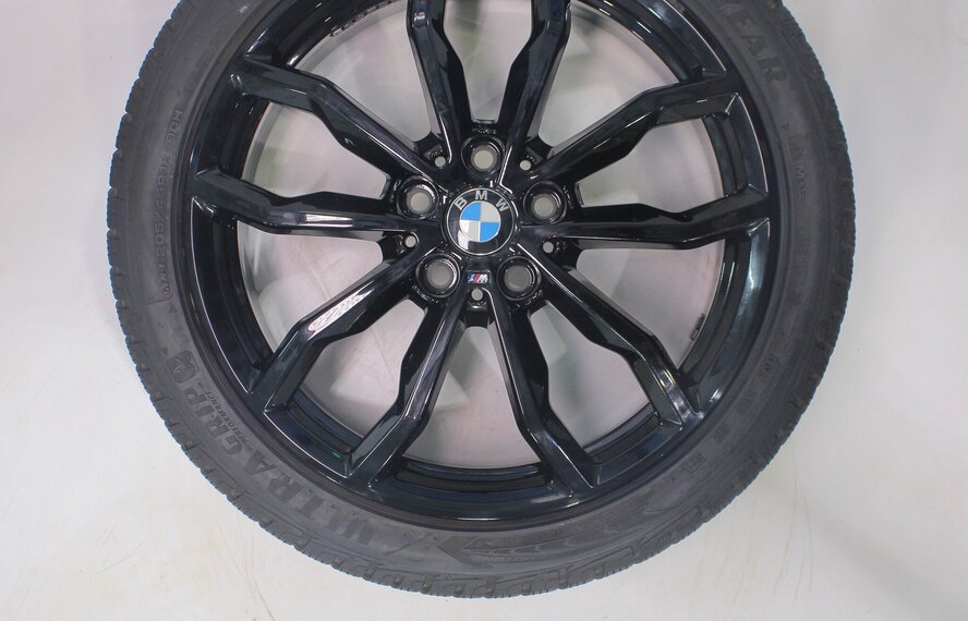 BMW BMW 1 2 serie F40 F44 2 serie Gran Coupe 711M 18 inch velgen Goodyear Winterbanden Nieuw Origineel