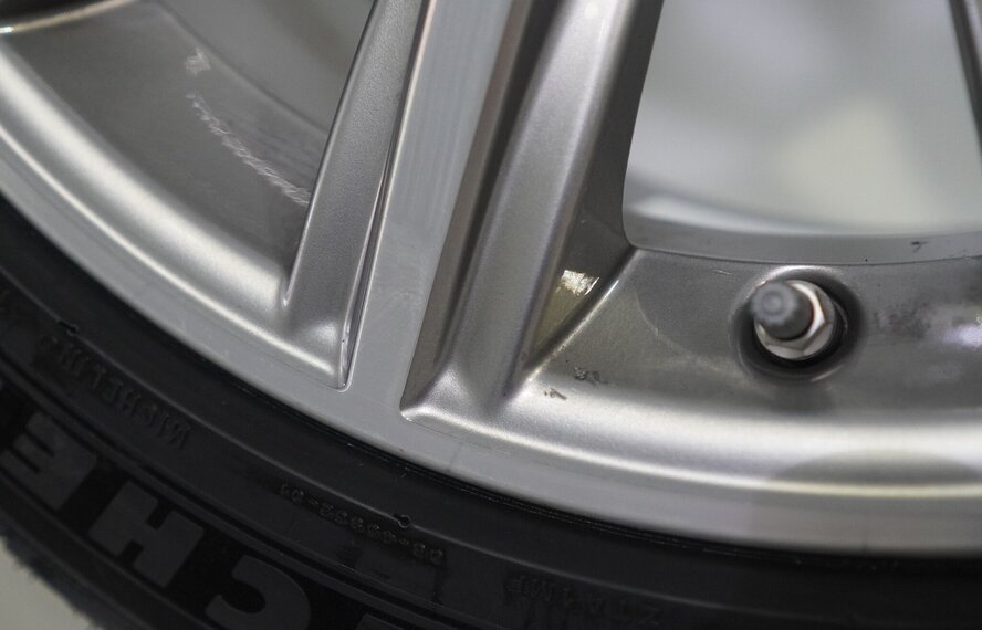 BMW BMW 5 serie G30 G31 8 serie G14 G15 G16 684 18 inch velgen Michelin Winterbanden Nieuw Origineel