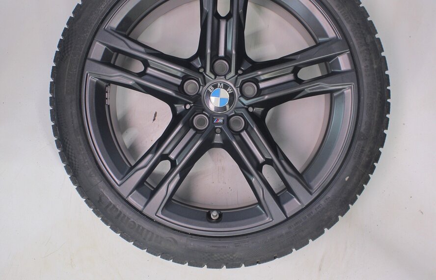 BMW BMW 1 2 serie F40 F44 2 serie Gran Coupe 556M 18 inch velgen Continental Runflat Winterbanden Origineel