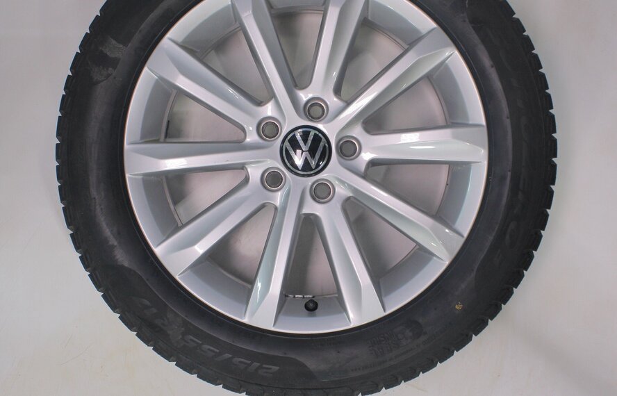 Volkswagen Volkswagen Arteon Passat Helsinki 17 inch velgen Pirelli Winterbanden Origineel
