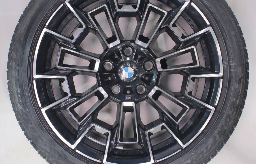 BMW BMW M5 G90 G99 952M 20 & 21 inch velgen Pirelli Winterbanden Nieuw Origineel