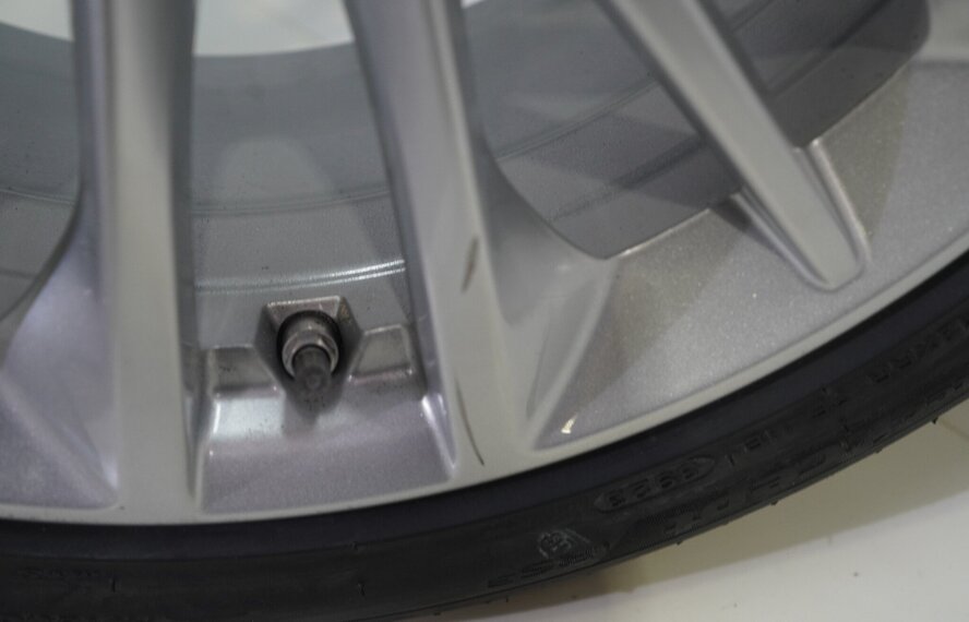 BMW BMW 1 2 serie F40 F44 2 serie Gran Coupe 546 17 inch velgen Hankook Winterbanden Nieuw Origineel