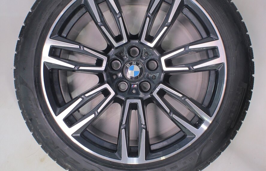 BMW BMW 5 serie i5 G60 G61 935M 19 inch velgen Pirelli Winterbanden Nieuw Origineel