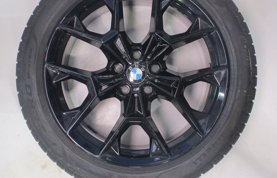 BMW BMW 5 serie i5 G60 G61 942M 19 inch velgen Pirelli Winterbanden Nieuw Origineel
