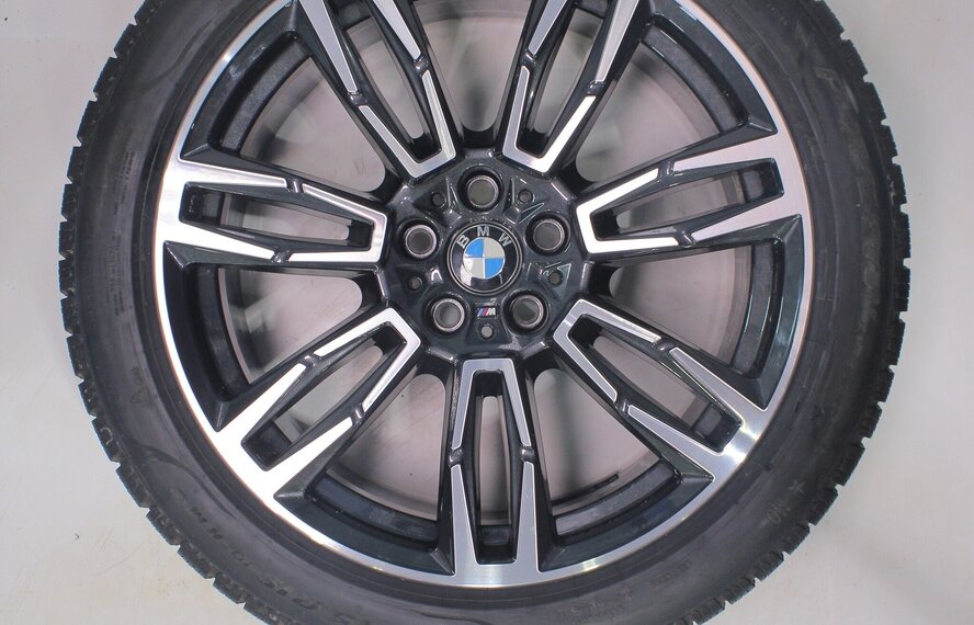 BMW BMW 5 serie i5 G60 G61 935M 19 inch velgen Pirelli Winterbanden Nieuw Origineel