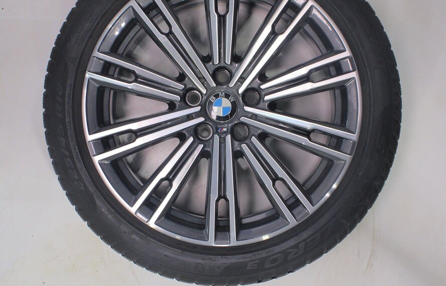 BMW BMW 2 serie 3 serie 4 serie G20 G21 G22 G42 790M 18 inch velgen Pirelli Runflat Winterbanden Origineel