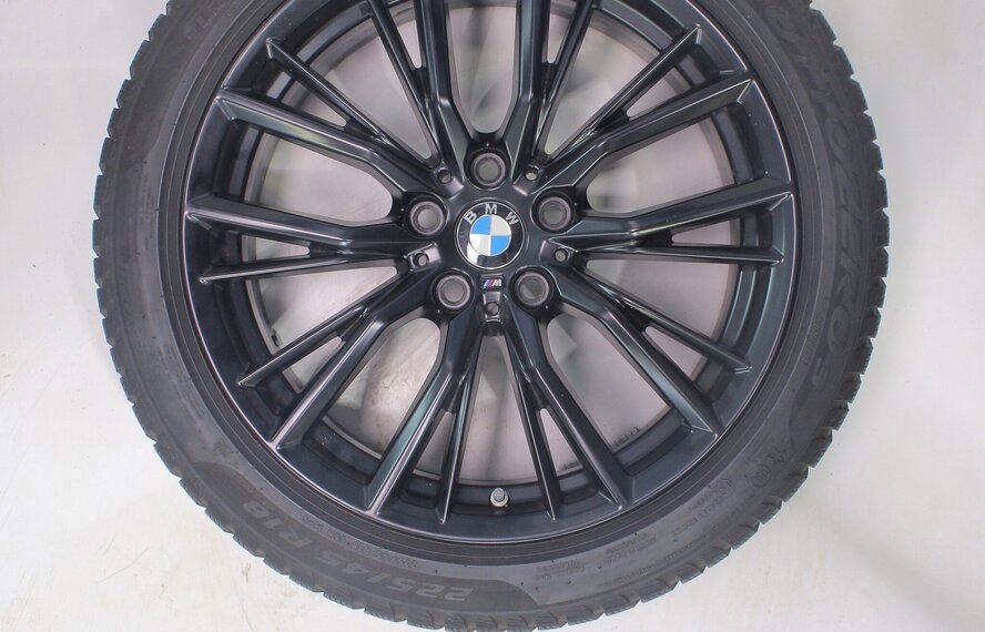 BMW BMW 2 serie 3 serie 4 serie G20 G21 G22 G42 796M 18 inch velgen Pirelli Runflat Winterbanden Origineel