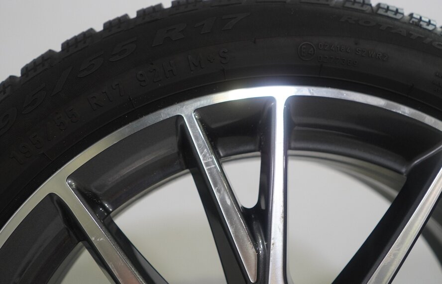 BMW BMW 1 2 serie F40 F44 2 serie Gran Coupe 489 17 inch velgen Pirelli Winterbanden Origineel