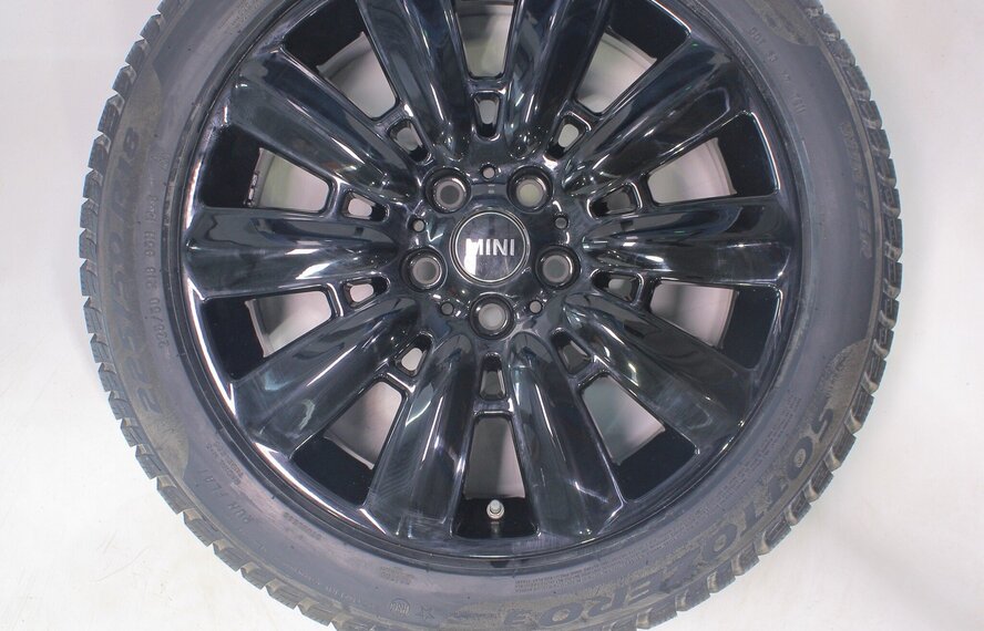 Mini Countryman F60 533 18 inch velgen Pirelli Runflat Winterbanden Nieuw Origineel
