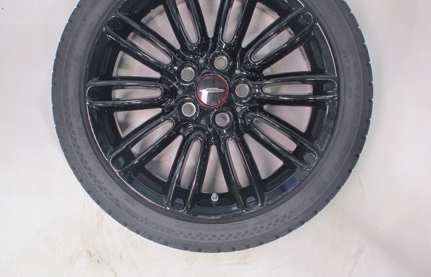 Mini Cooper / S / One / Cabrio F55 F56 F57 500 17 inch velgen Dunlop Winterbanden Nieuw Origineel