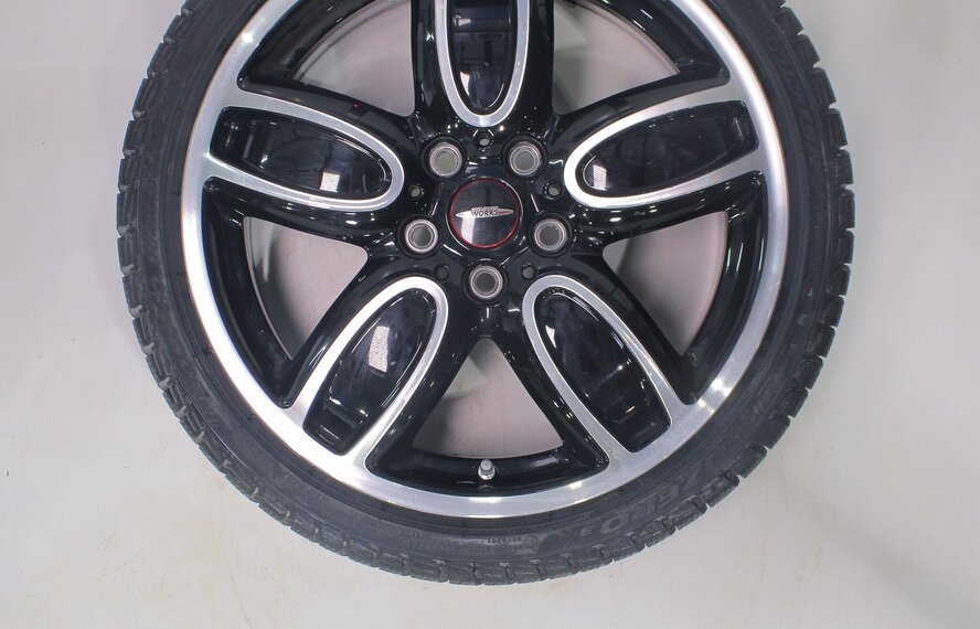 Mini Cooper / S / One / Cabrio F55 F56 F57 JCW509 18 inch velgen Pirelli Runflat Winterbanden Nieuw Origineel