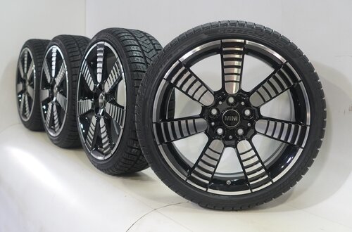 Mini Cooper / S / One / Cabrio F55 F56 F57 900 18 inch velgen Pirelli Runflat Winterbanden Nieuw Origineel