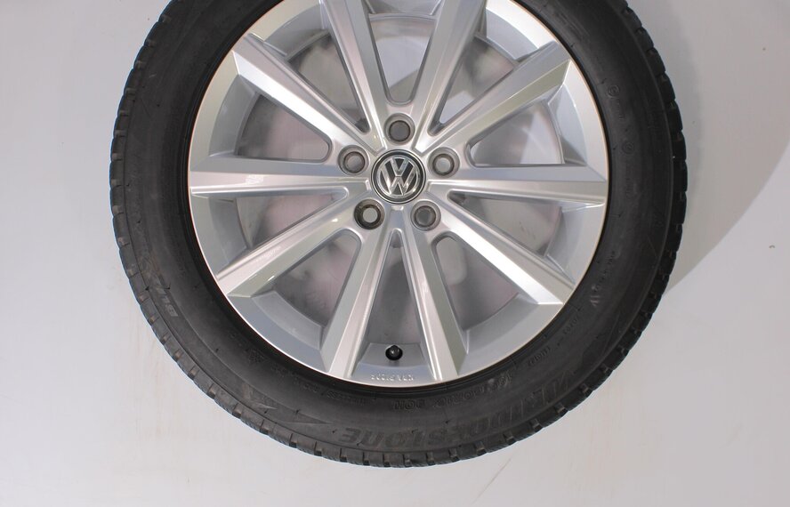 Volkswagen VW Polo 2G 16 inch velgen Bridgestone Winterbanden Origineel