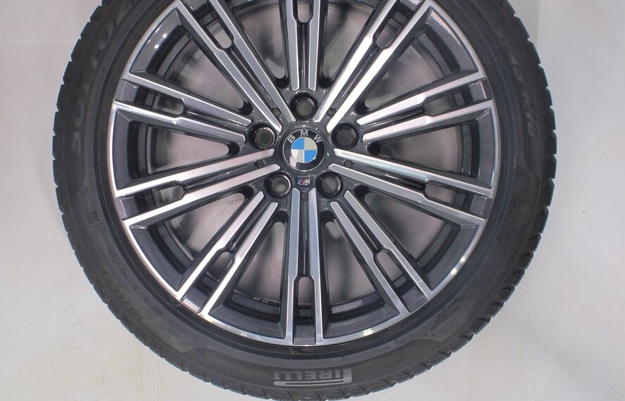 BMW BMW 2 serie 3 serie 4 serie G20 G21 G22 G42 790M 18 inch velgen Pirelli Runflat Winterbanden Nieuw Origineel