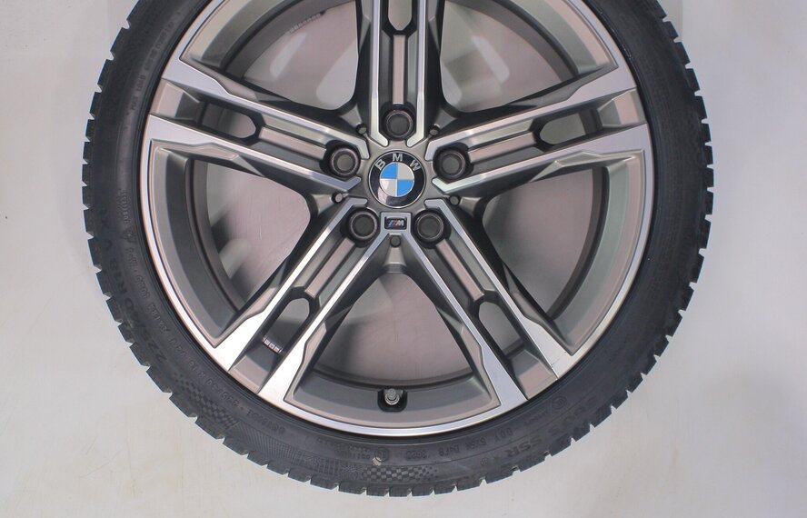 BMW BMW 1 2 serie F40 F44 2 serie Gran Coupe 556M 18 inch velgen Continental Runflat Winterbanden Origineel