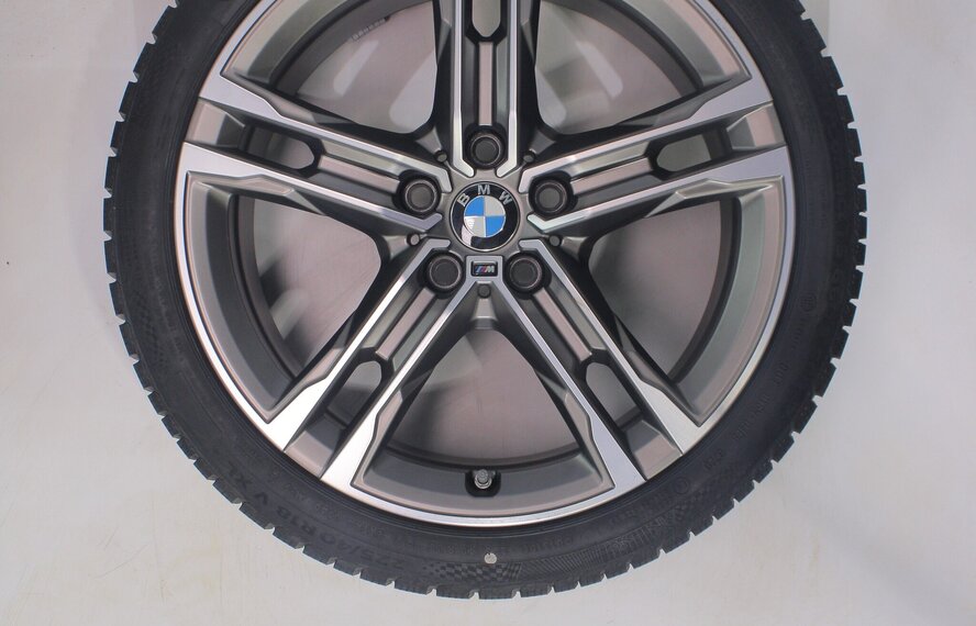 BMW BMW 1 2 serie F40 F44 2 serie Gran Coupe 556M 18 inch velgen Continental Runflat Winterbanden Origineel