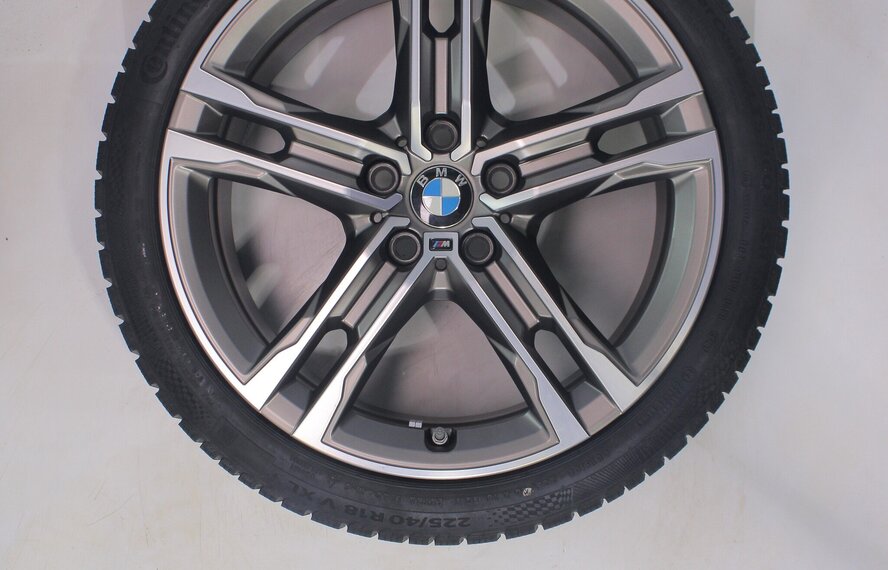 BMW BMW 1 2 serie F40 F44 2 serie Gran Coupe 556M 18 inch velgen Continental Runflat Winterbanden Origineel