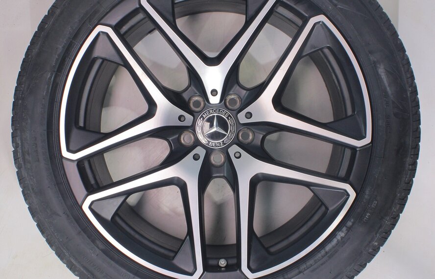 Mercedes Mercedes GLC 63 AMG 20 inch velgen Bridgestone Winterbanden Nieuw Origineel