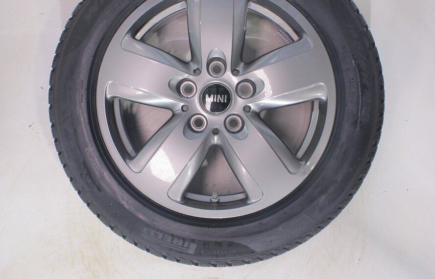 Mini Mini Clubman F54 517 16 inch velgen Pirelli Winterbanden Nieuw Origineel