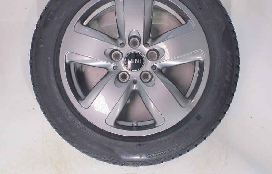 Mini Mini Clubman F54 517 16 inch velgen Pirelli Winterbanden Nieuw Origineel