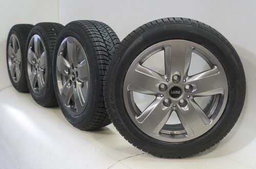 Mini Mini Cooper / S / One / Cabrio F55 F56 F57 517  inch velgen Pirelli Runflat Winterbanden Nieuw Origineel