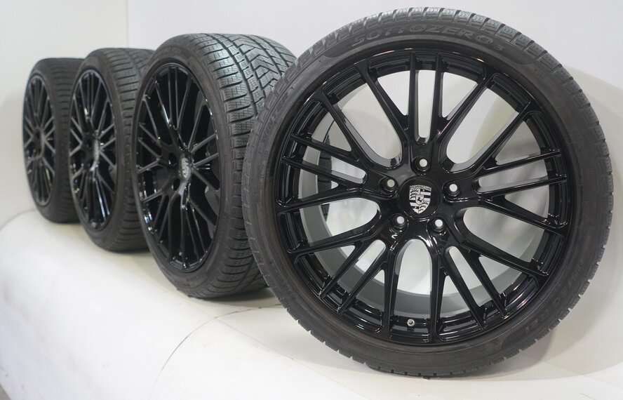 Porsche Porsche Panamera 971 21 inch velgen Pirelli Winterbanden Origineel