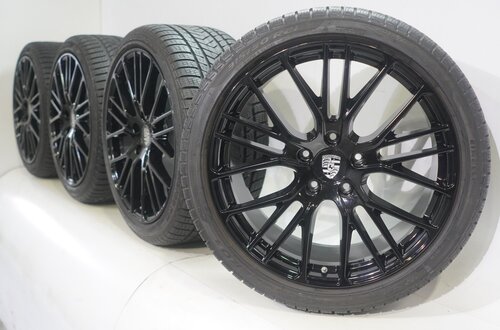 Porsche Porsche Panamera 971 21 inch velgen Pirelli Winterbanden Origineel