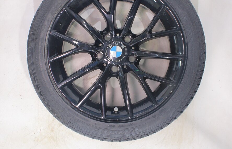 BMW BMW 1 2 serie F20 F21 F22 F23 380 17 inch velgen Goodyear Runflat Winterbanden Nieuw Origineel