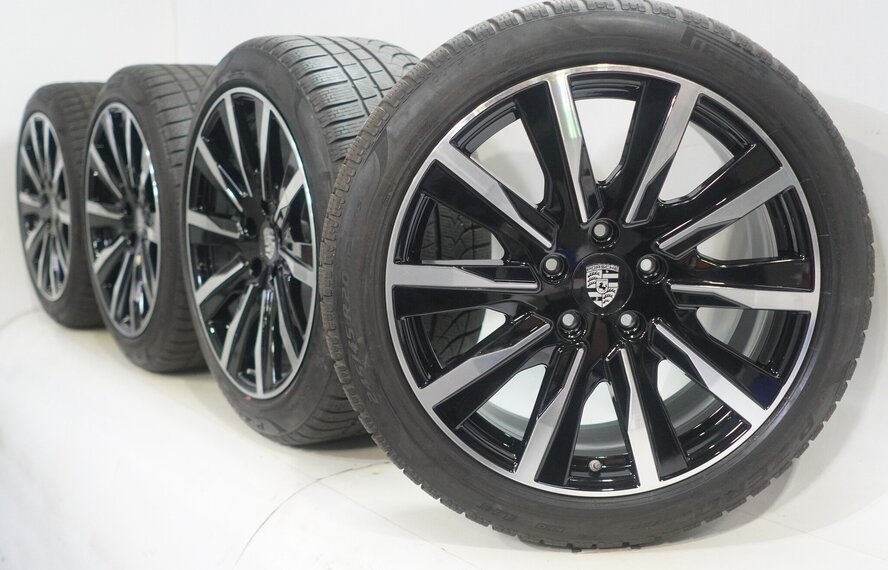 Porsche Porsche Taycan 4S S Turbo 20 inch velgen Pirelli Winterbanden Origineel