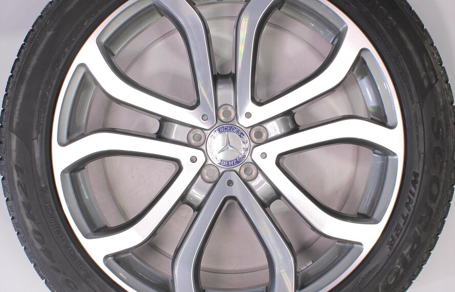 Mercedes Mercedes GLE Coupe W292 21 inch velgen Pirelli Winterbanden Nieuw Origineel