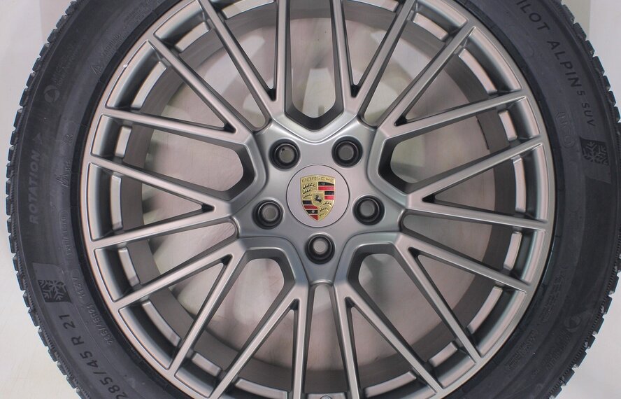 Porsche Porsche Cayenne E3 21 inch velgen Michelin Winterbanden Nieuw Origineel