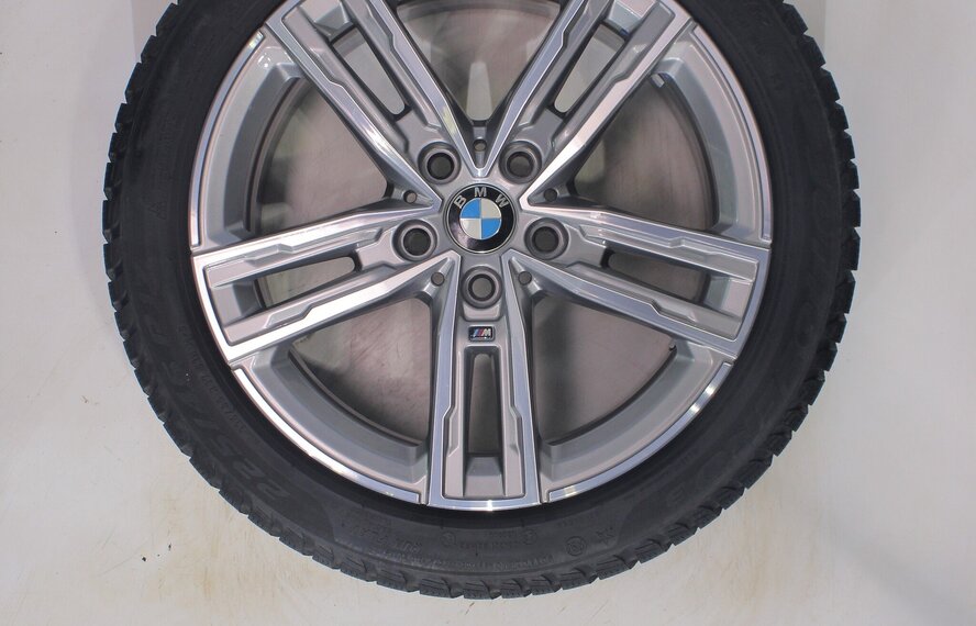 BMW BMW 1 2 serie F40 F44 2 serie Gran Coupe 550M 17 inch velgen Pirelli Runflat Winterbanden Origineel