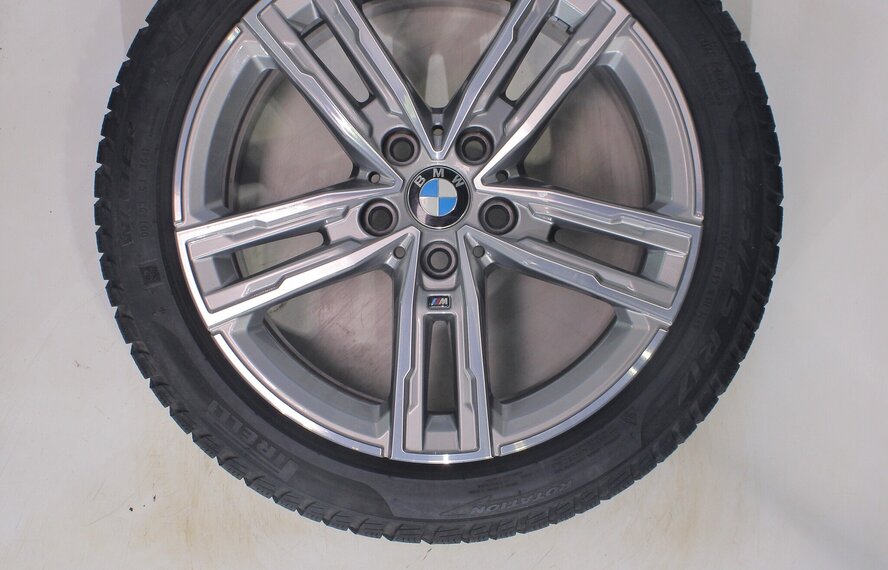 BMW BMW 1 2 serie F40 F44 2 serie Gran Coupe 550M 17 inch velgen Pirelli Runflat Winterbanden Origineel