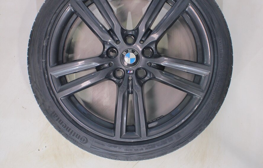 BMW BMW 1 2 serie F40 F44 2 serie Gran Coupe 486M 18 inch velgen Continental Zomerbanden Nieuw Origineel