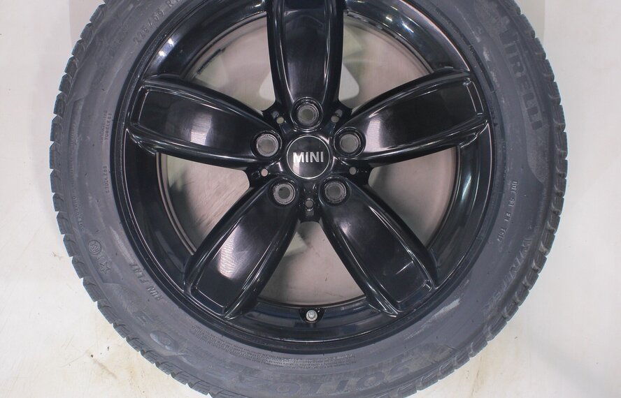 Mini Mini Countryman F60 531 17 inch velgen Pirelli Runflat Winterbanden Nieuw Origineel