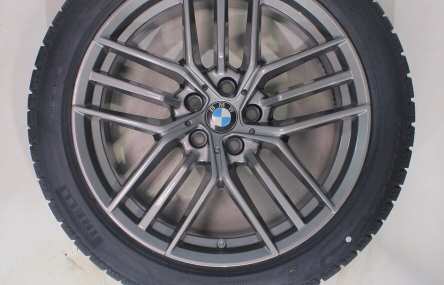 BMW BMW 5 serie i5 G60 G61 933 19 inch velgen Pirelli Winterbanden Nieuw Origineel