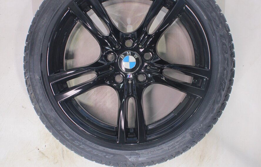 BMW BMW 3 4 serie F30 F31 F32 F33 F36 400M 18 inch velgen Pirelli Runflat Winterbanden Nieuw Origineel