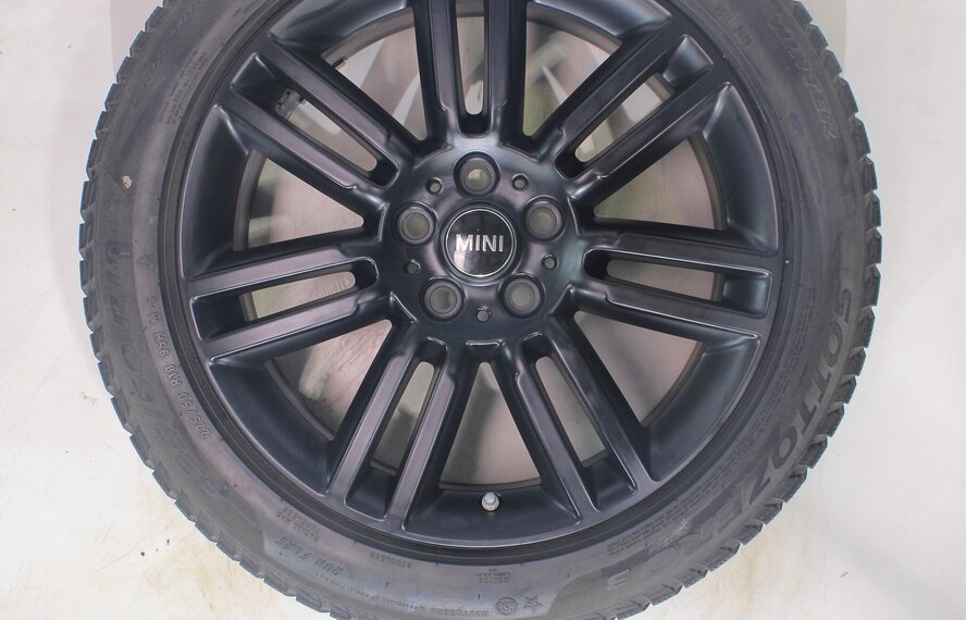 Mini Countryman F60 532 18 inch velgen Pirelli Runflat Winterbanden Origineel