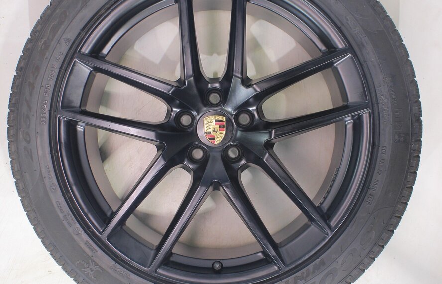 Porsche Porsche Macan II + III 95B 20 inch velgen Pirelli Winterbanden Origineel