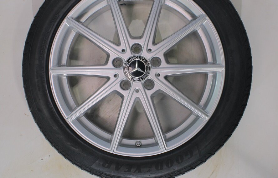 Mercedes Mercedes V-klasse W447 18 inch velgen Goodyear Winterbanden Nieuw Origineel