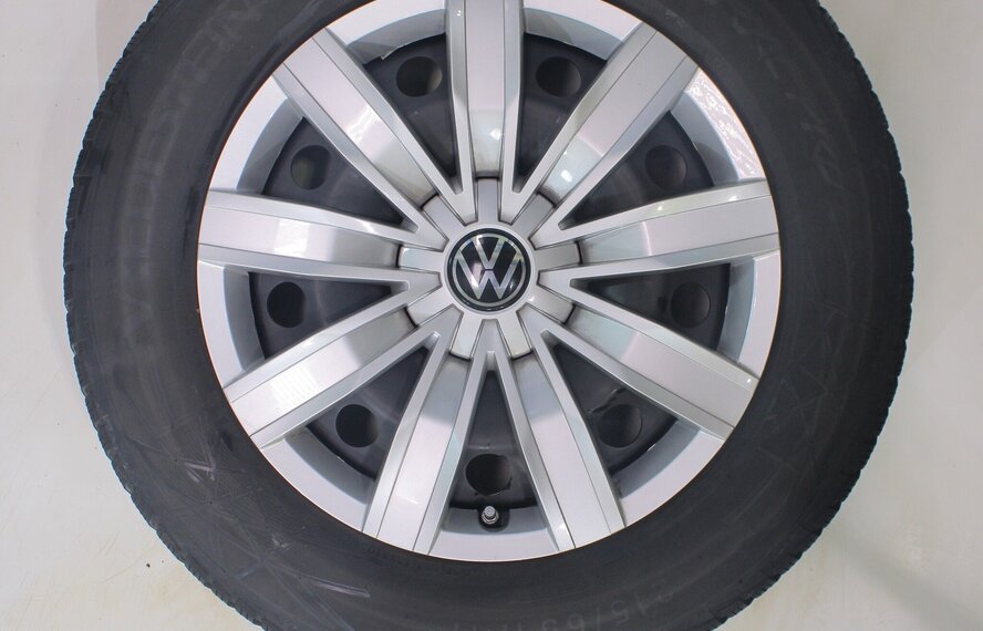 Volkswagen Volkswagen Tiguan II 17 inch velgen Vredestein Winterbanden Origineel