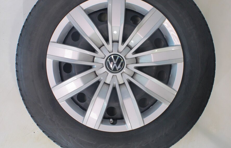 Volkswagen Volkswagen Tiguan II 17 inch velgen Vredestein Winterbanden Origineel